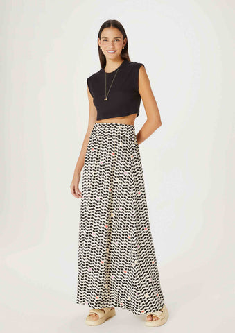 Medium pattern skirt