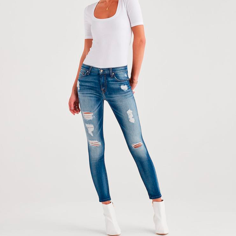 Ankle Skinny with Destroy Iin Distressed Light